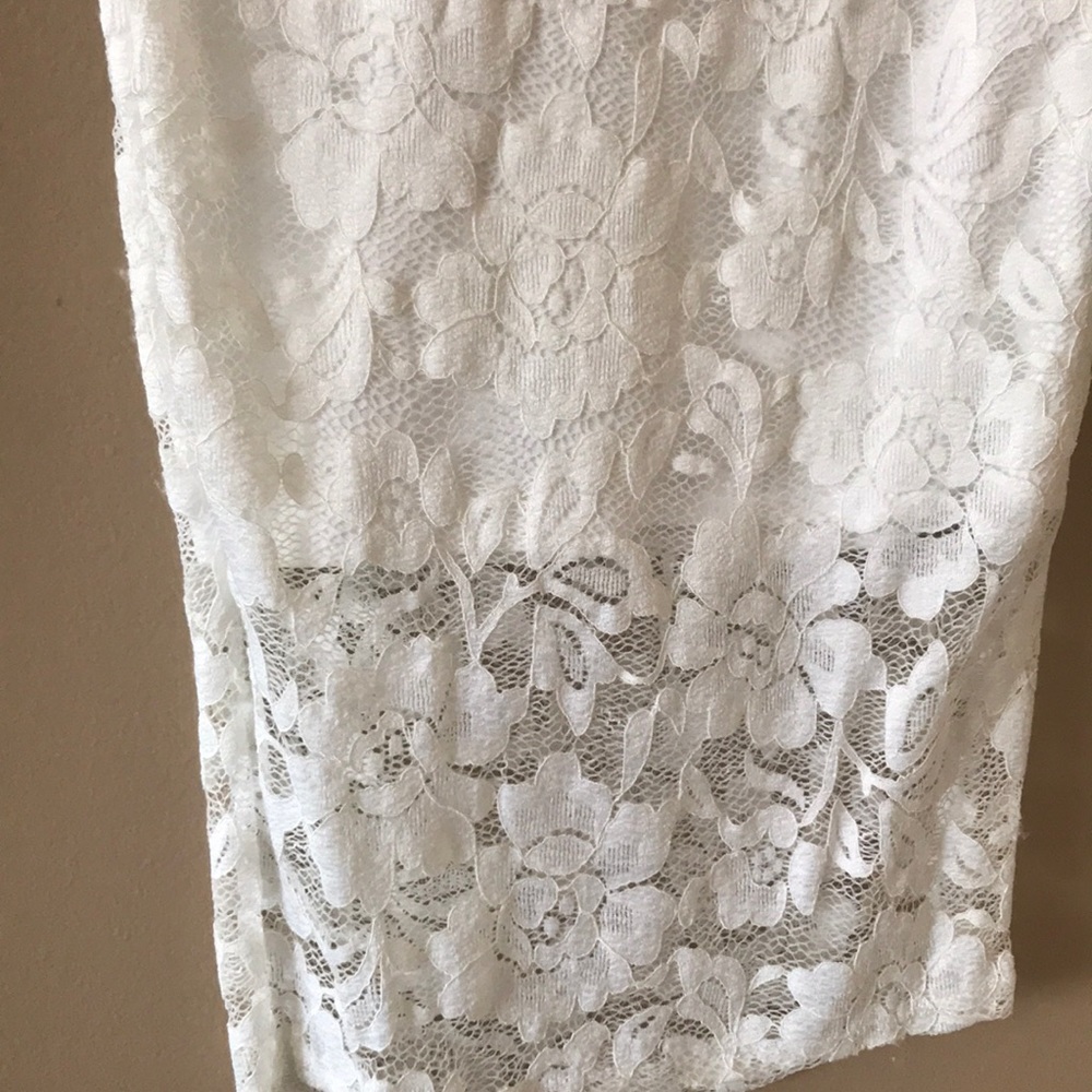 Dress - Picture 4 of 4